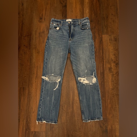 Abercrombie & Fitch Denim - Abercrombie and Fitch Ankle Straight Ultra High Rise size 27 / 4 SHORT